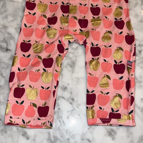 NWT MAGNETIC ME FALL FAVORITE COVERALL WITH BEAUTIFUL GOLD PRINT - Picture 3 of 7